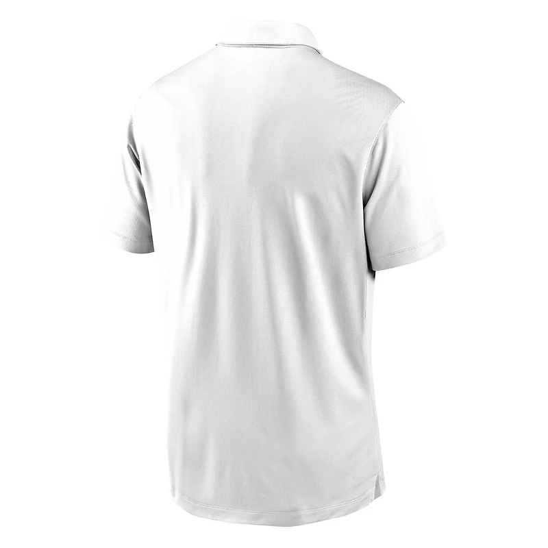 Men's Nike White UConn Huskies Victory Solid Performance Polo