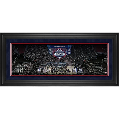 Collage panoramique encadré du stade 10" x 30" des champions nationaux de basketball masculin de la NCAA 2024 des Huskies de l'UConn