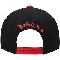 Men's Mitchell & Ness Red/Black UNLV Rebels Sharktooth Snapback Hat