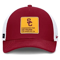 Casquette ajustable Nike On-Field Rise Engineered Trucker pour homme, couleur Cardinal/Blanc, USC Trojans 2025