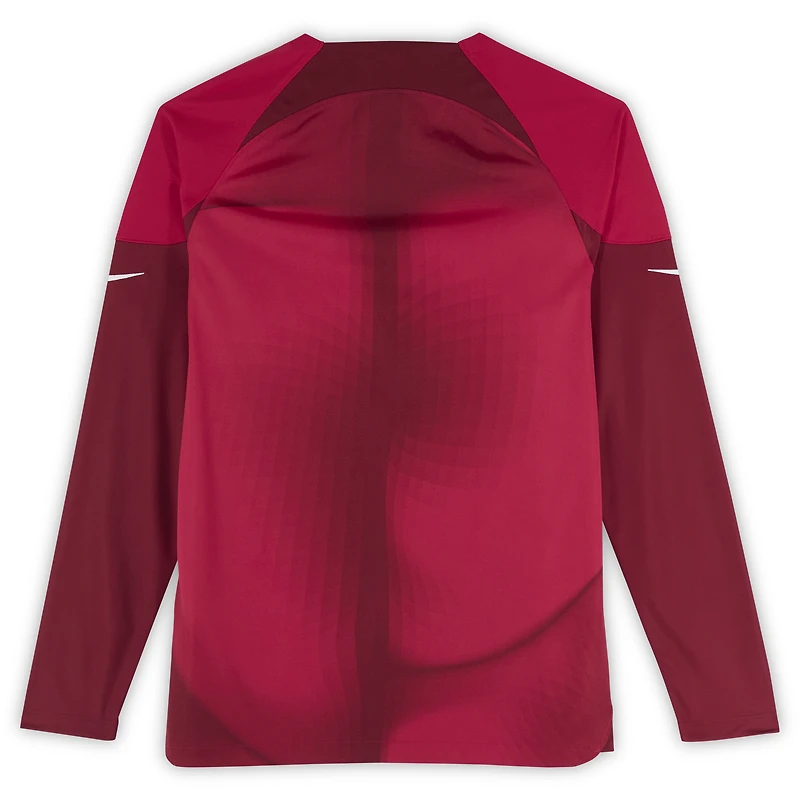 Maillot Nike rouge autographié par Tim Howard de l'USMNT - Signature sur le devant