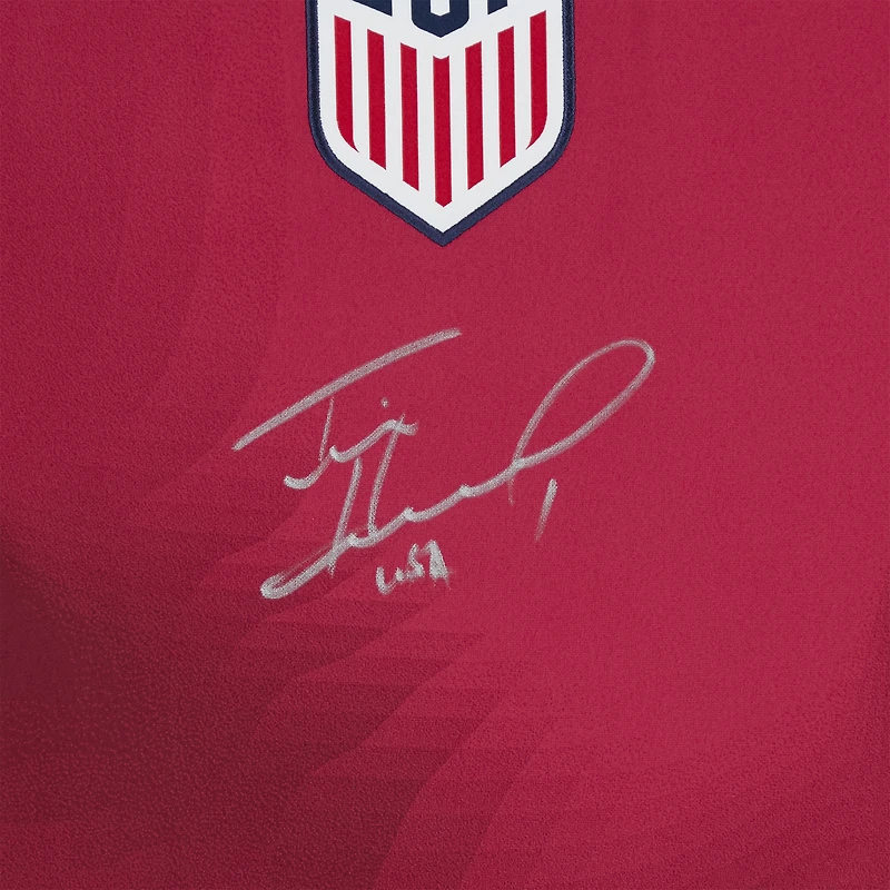Maillot Nike rouge autographié par Tim Howard de l'USMNT - Signature sur le devant