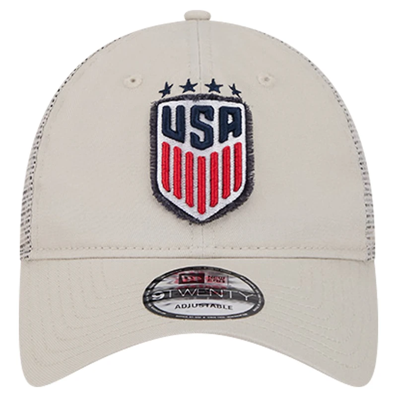 Casquette réglable New Era Tan USWNT Game Day Trucker 9TWENTY pour hommes