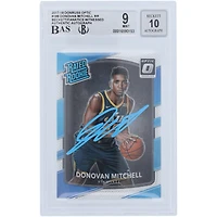 Carte de recrue 9/10 autographiée Panini Donruss Optic Powder Blue Paint #188 Beckett Fanatics Witnessed 2017-18 de Donovan Mitchell Utah Jazz