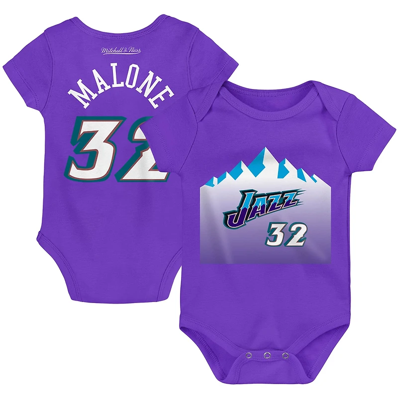 Bébé Mitchell & Ness Karl Malone Purple Utah Jazz Hardwood Classics Body avec nom et numéro
