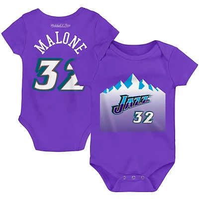 Bébé Mitchell & Ness Karl Malone Purple Utah Jazz Hardwood Classics Body avec nom et numéro