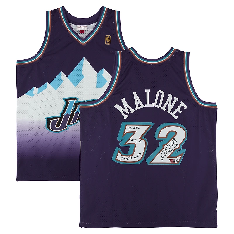 Maillot Swingman violet Mitchell & Ness 1996 extérieur, signé par Karl Malone (Utah Jazz), avec plusieurs inscriptions - Édition limitée à 5 exemplaires