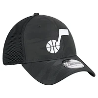 Casquette New Era 39THIRTY Flex noire Utah Jazz à motif camouflage subtil pour homme