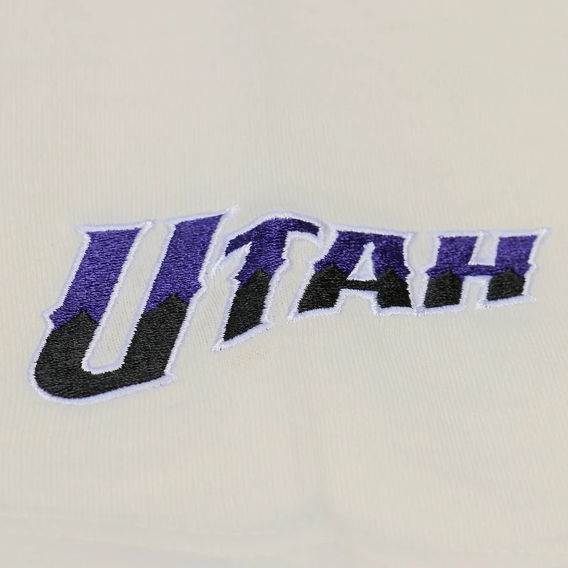 T-shirt premium Mitchell & Ness crème Utah Jazz Hardwood Classics à coutures chaîne pour homme