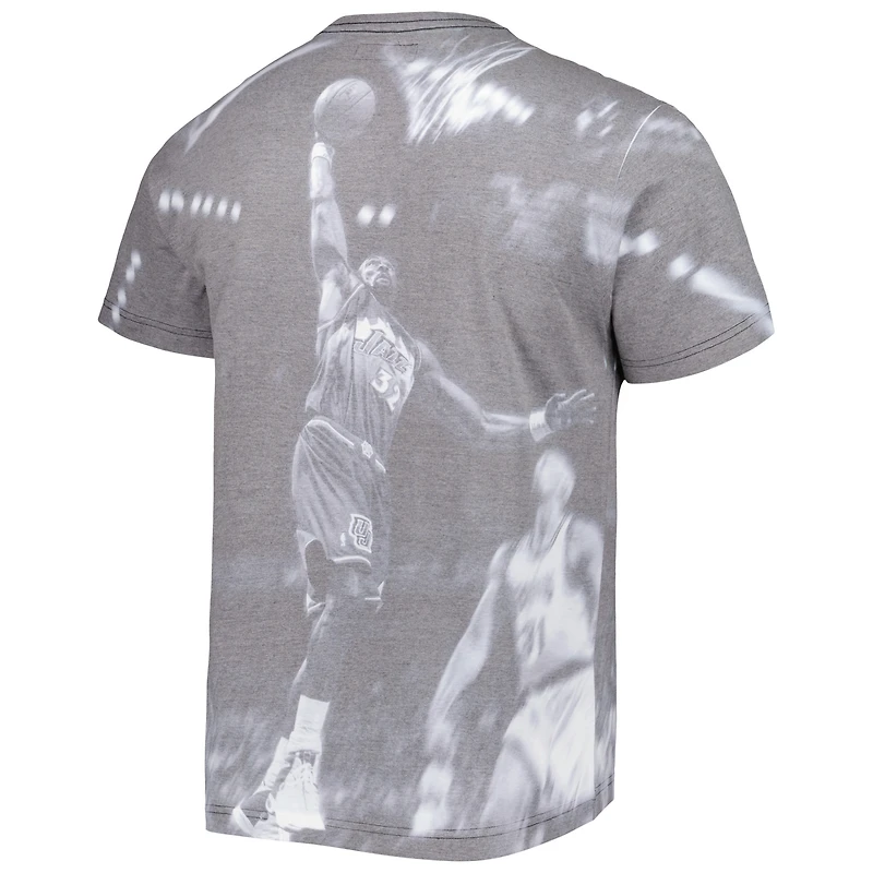 T-shirt pour homme Mitchell & Ness Karl Malone gris chiné Utah Jazz au-dessus du bord