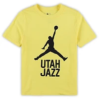 T-shirt Jumpman essentiel Jordan Brand Gold Utah Jazz pour enfants d'âge préscolaire
