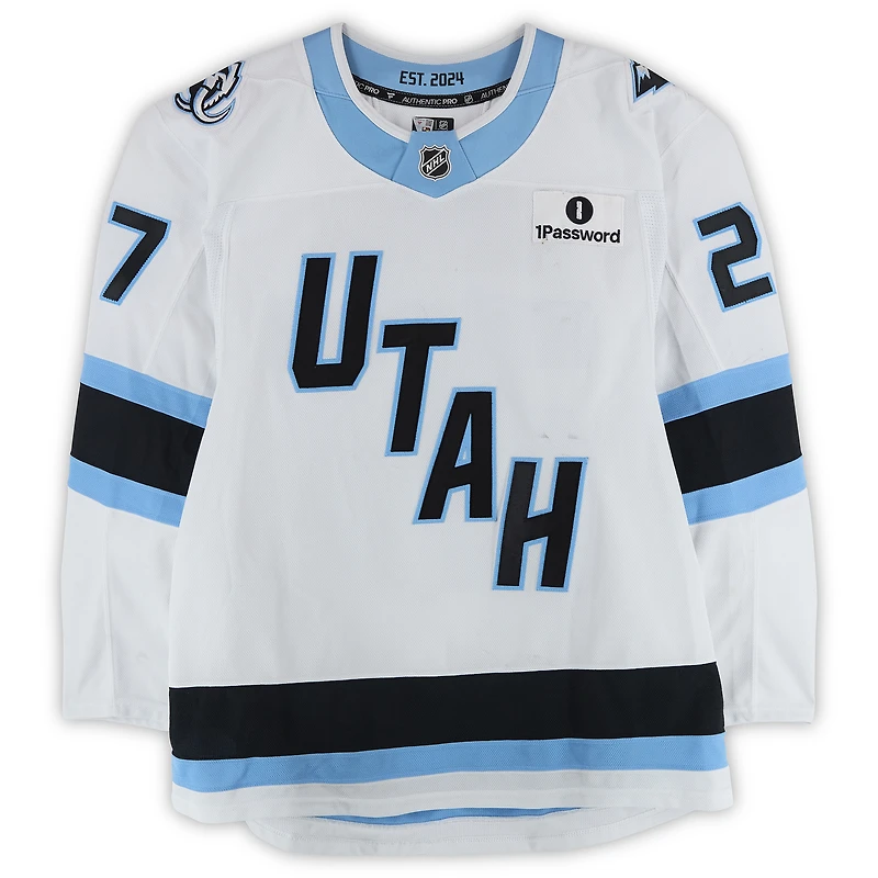 Maillot blanc n° 27 de Barrett Hayton (Utah Mammoth), porté lors de matchs joués entre le 14 décembre 2025 et le 28 mars 2026.