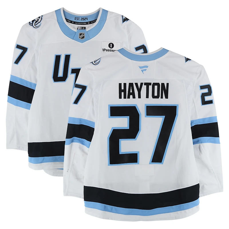 Maillot blanc n° 27 de Barrett Hayton (Utah Mammoth), porté lors de matchs joués entre le 14 décembre 2025 et le 28 mars 2026.