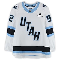 Maillot blanc n° 92 de Logan Cooley (Utah Mammoth), porté lors de matchs entre le 14 décembre 2025 et le 28 mars 2026.