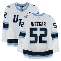 Maillot blanc n° 52 de MacKenzie Weegar (Utah Mammoth), porté lors de matchs joués entre le 14 décembre 2025 et le 28 mars 2026.