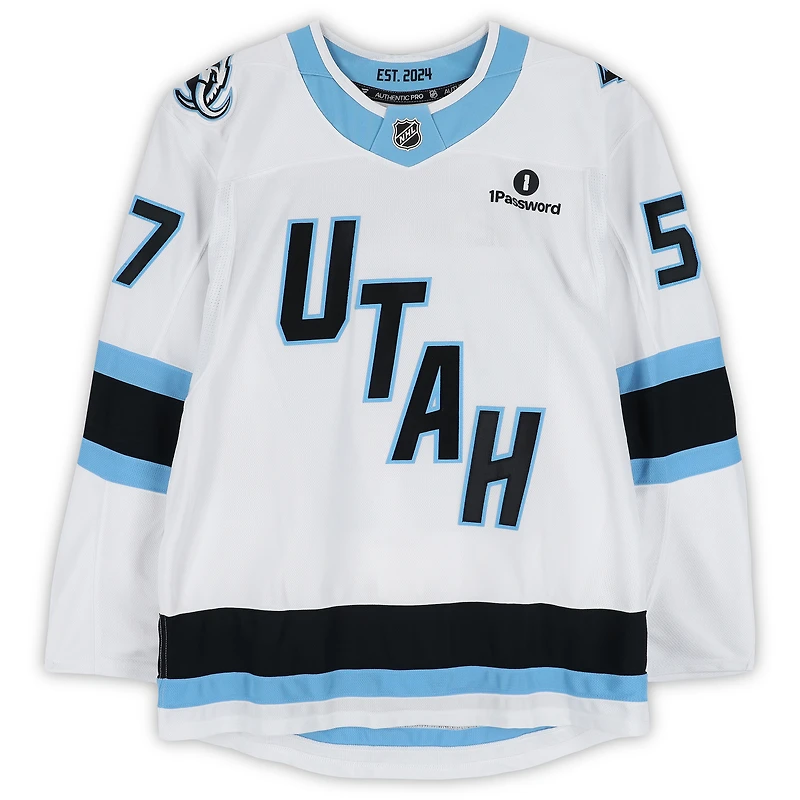 Maillot authentique professionnel blanc n° 57 de Nick DeSimone, porté par le joueur des Utah Mammoths lors des séries éliminatoires de la Coupe Stanley 2026.