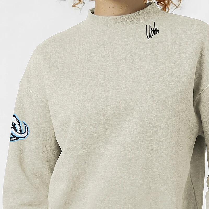 Sweat-shirt à col rond en polaire Champion pour femme, couleur avoine, mammouth, logo Triumph.