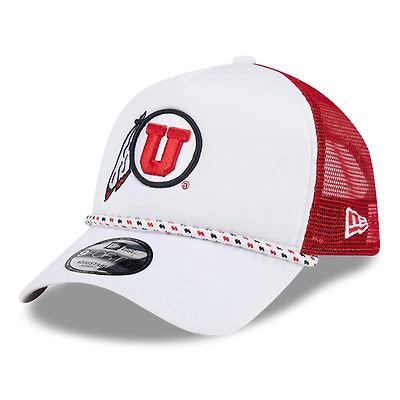 Casquette de camionneur réglable Utah Utes Court Sport Foam A-Frame 9FORTY New Era blanc/rouge pour hommes