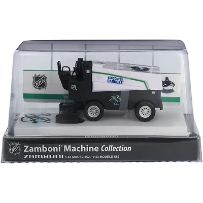 Zamboni moulée sous pression autographiée par Brock Boeser des Canucks de Vancouver à l'échelle 1:43