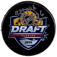 Rondelle de hockey dédicacée par Brock Boeser des Canucks de Vancouver avec logo du repêchage 2015 de la LNH avec inscription « #23 Pick »