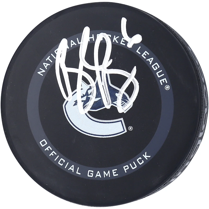 Rondelle de jeu officielle autographiée par Brock Boeser des Canucks de Vancouver, modèle 2021