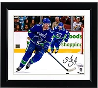 Photo de patinage autographiée de Daniel Sedin, joueur des Canucks de Vancouver