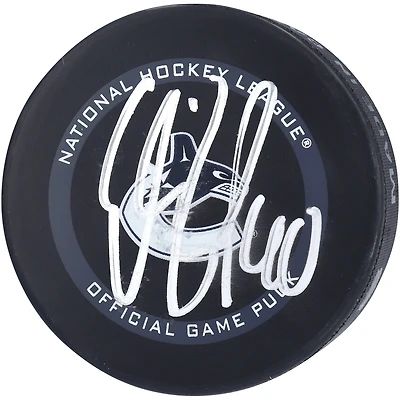 Rondelle de match officielle autographiée par Elias Pettersson des Canucks de Vancouver, saison 2021