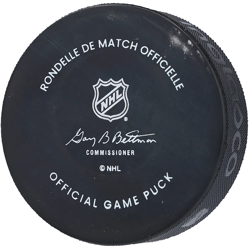 Rondelle de jeu officielle autographiée par Elias Pettersson des Canucks de Vancouver pour le match des étoiles de la LNH 2024