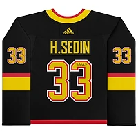 V106832 Maillot authentique Adidas alternatif noir autographié par Henrik Sedin des Canucks de Vancouver Maillot AUT HK Henrik Sedin 45602 AUTJERHOC JRSYSE0151