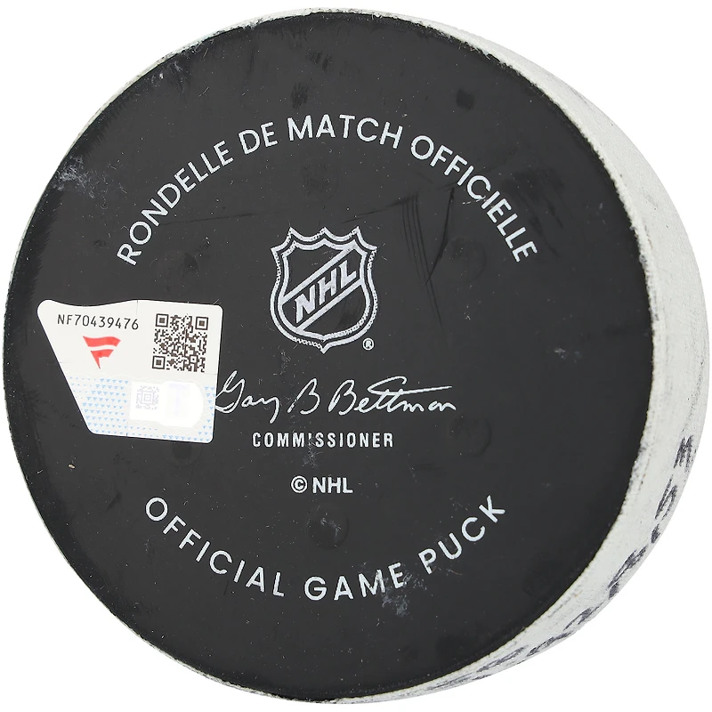 Rondelle de but utilisée par Liam Öhgren des Canucks de Vancouver le 2 février 2026 contre le Mammoth de l'Utah.