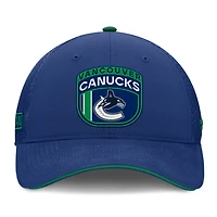 Casquette ajustable Fanatics Blue Vancouver Canucks Authentic Pro Home Ice Trucker pour homme
