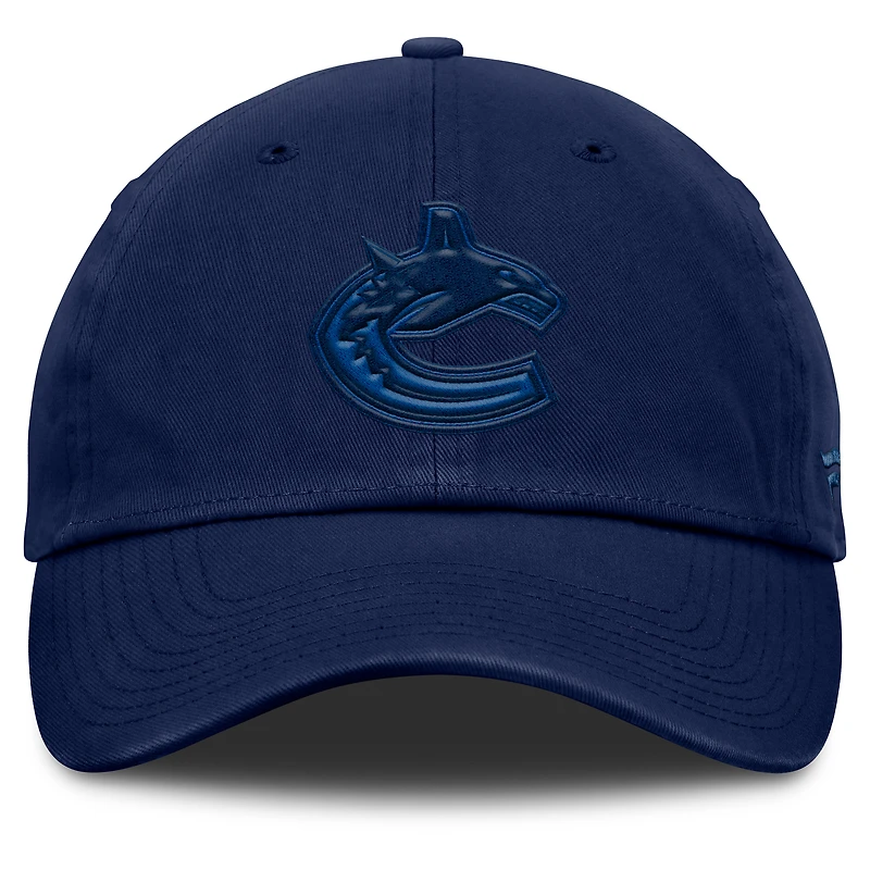 Casquette ajustable Fanatics bleu marine pour homme des Vancouver Canucks Authentic Pro Road