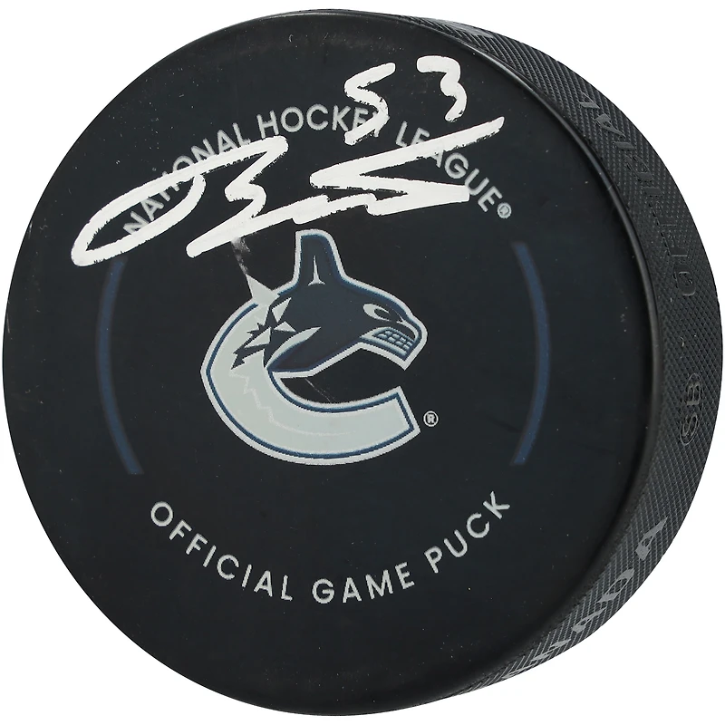 Rondelle de match officielle autographiée par Teddy Blueger des Canucks de Vancouver