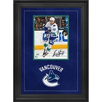 Cadre photo vertical de luxe 8 po x 10 po des Canucks de Vancouver avec logo de l'équipe