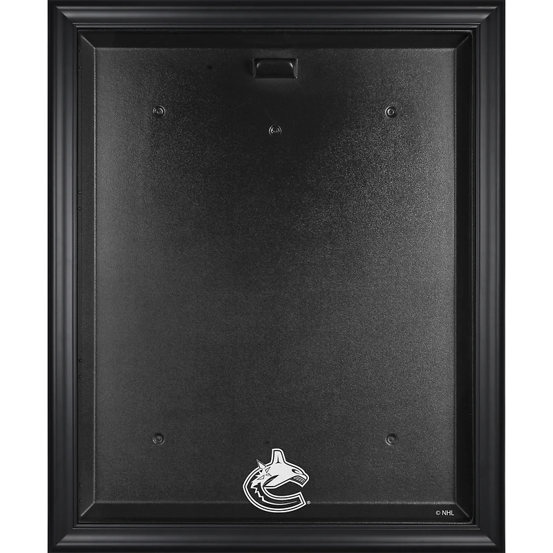 Vitrine de présentation du maillot avec logo encadré noir des Canucks de Vancouver