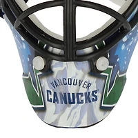 Casque mini-casque noir avec logo de skate rétro des Vancouver Canucks Sportstar