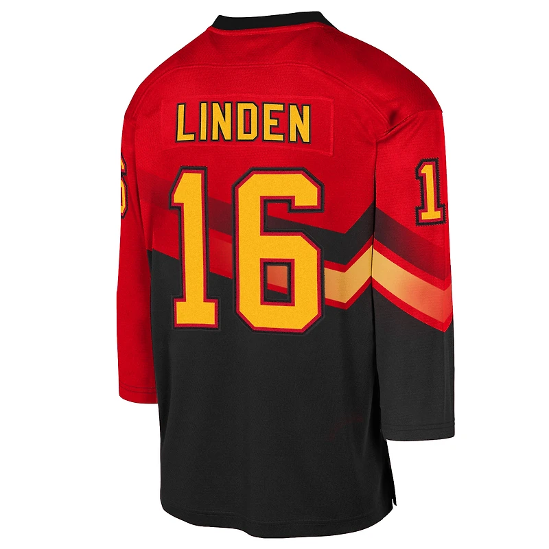 Maillot de joueur retraité la ligne bleue des Canucks Vancouver 1995/96 Mitchell & Ness Trevor Linden noir