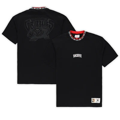 Unisex Mitchell & Ness Black Vancouver Grizzlies Playmaker Vintage Logo T-Shirt