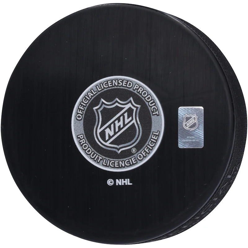 Rondelle de hockey autographiée par Ben Hutton des Vegas Golden Knights