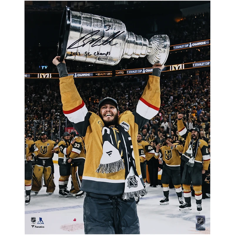 Photographie autographiée de 16" x 20" de Brayden McNabb des Vegas Golden Knights, champions de la Coupe Stanley 2023, avec l'inscription "2023 SC Champs"