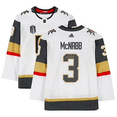 Maillot authentique adidas blanc autographié par Brayden McNabb des Vegas Golden Knights avec écusson de la finale de la Coupe Stanley 2023