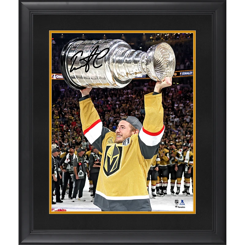 Photographie encadrée de luxe autographiée par Ivan Barbashev des Golden Knights de Vegas, champions de la Coupe Stanley 2023, 16" x 20"