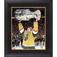 Photographie encadrée de luxe autographiée par Ivan Barbashev des Golden Knights de Vegas, champions de la Coupe Stanley 2023, 16" x 20"