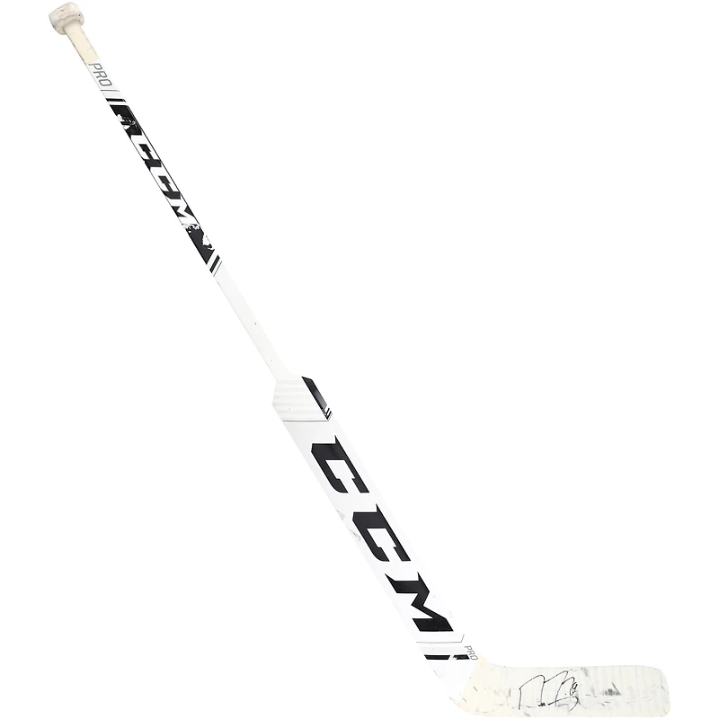 Bâton CCM blanc autographié par Marc-André Fleury des Golden Knights de Vegas contre les Coyotes de l'Arizona le 1er mai 2021 - Victoire en carrière n° 489
