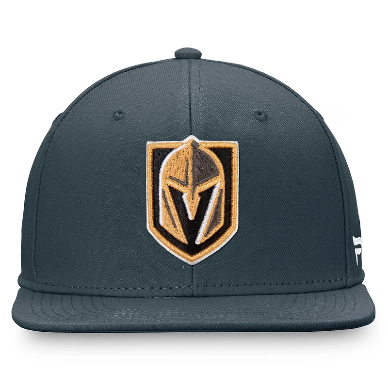 Casquette ajustée pour hommes Fanatics Charcoal Vegas Golden Knights Core avec logo de l'équipe principale