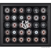 Vitrine noire de 30 rondelles des Golden Knights de Vegas