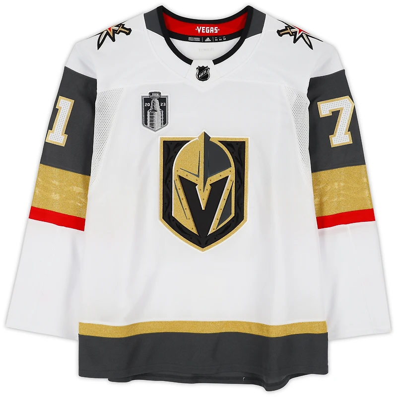 Maillot authentique adidas blanc autographié par William Karlsson Vegas Golden Knights avec écusson de la finale de la Coupe Stanley 2023 avec inscription « 2023 SC Champs »