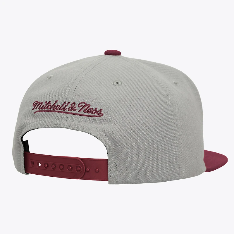 Men's Mitchell & Ness  Gray/Maroon Virginia Tech Hokies Plaid OG Snapback Hat