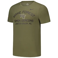 T-shirt de performance militaire Nike Olive Wake Forest Demon Deacons 2024 pour homme