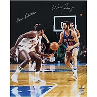 Photo dédicacée de Walt Frazier (New York Knicks) et Oscar Robertson (Milwaukee Bucks), format 40 x 50 cm.